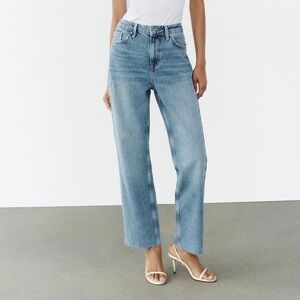 Zara Z1975 High Waisted Straight Leg Jeans in Light Wash - 2 (25/26)